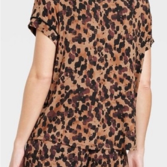 Stars Above Leopard Print Short Pajama Set - Picture 3 of 8